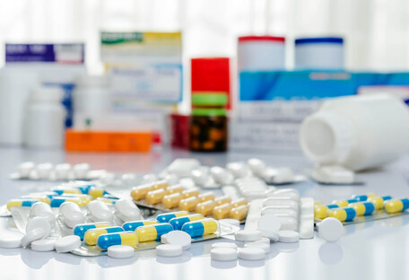В Раде хотят ограничить покупку лекарств онлайн – подробности