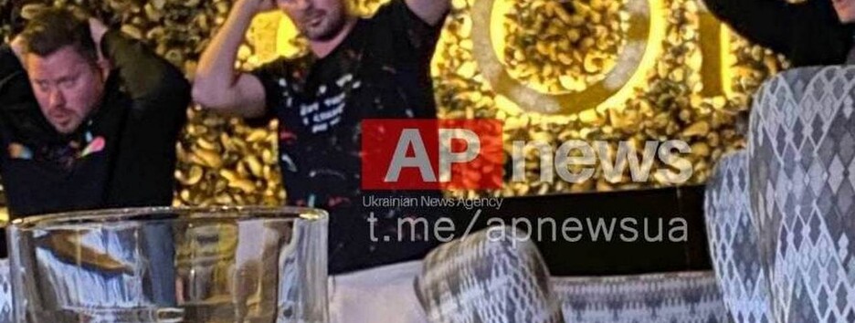 Артема Милевского задержали в киевском ресторане силовики с автоматами (видео)