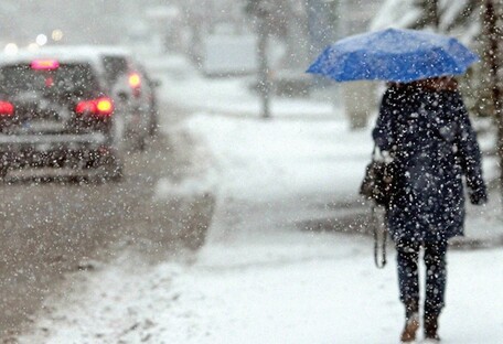 Дожди и снег в Украине прогнозируют всю неделю, но погода наладится: прогноз по городам