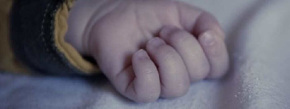 У Харкові жінка вбила 2-річного сина і спробувала накласти на себе руки