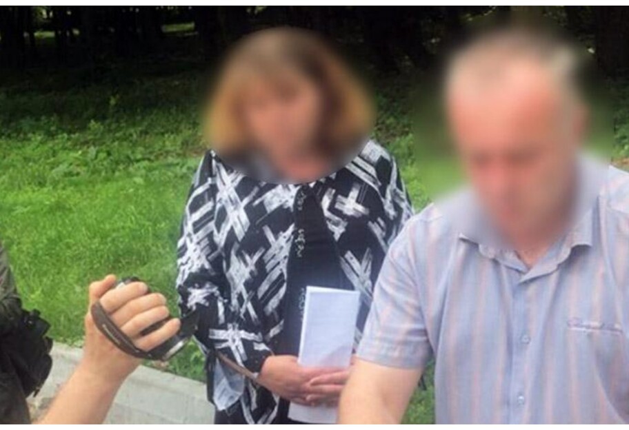 В Хмельницком женщина продала дочь за 20 тысяч гривен в сексуальное рабство - фото - фото 1