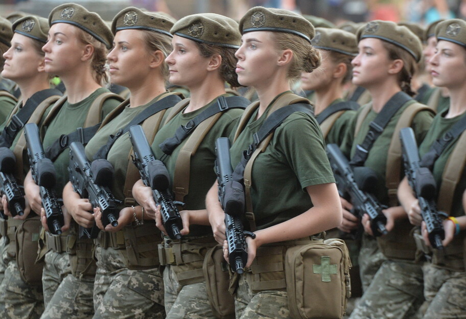 Воинский учет женщин в Украине - как стать на учет, список документов - фото 1