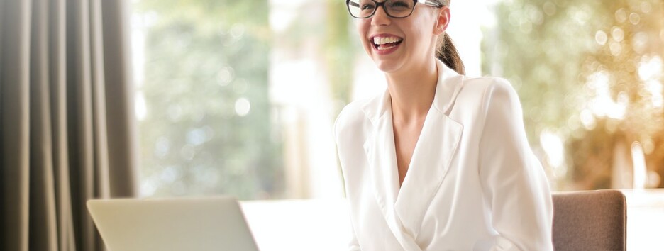 Кохання та успіх у кар'єрі: ТОП-3 жіночих знаки Зодіаку, яким пощастить у 2022 році