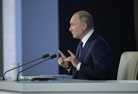 Прес-конференція Путіна: історична амнезія з агресивною патиною 
