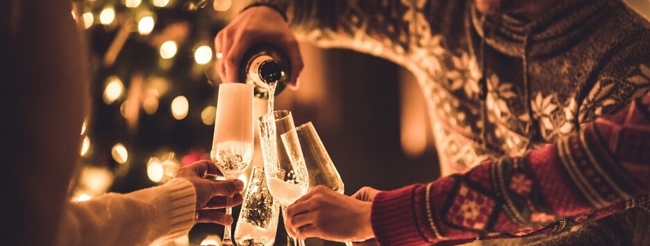 Нужен контроль: кому из Зодиака важно не перебрать с алкоголем на Новый год