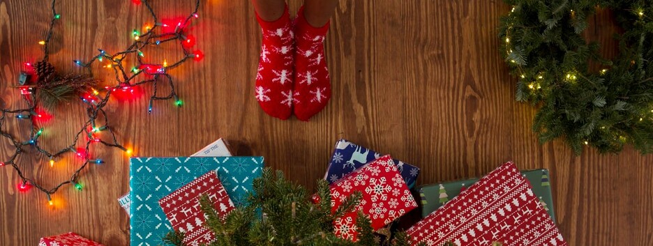 Нехай рік буде яскравим: красиві привітання з Новим роком сестрі