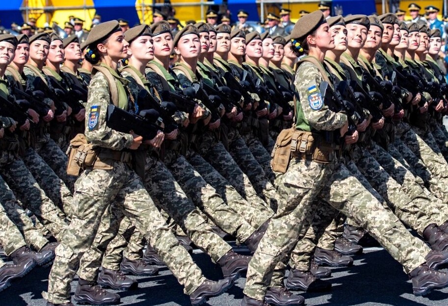 Воинский учет женщин в Украине хотят сделать добровольным  - фото 1