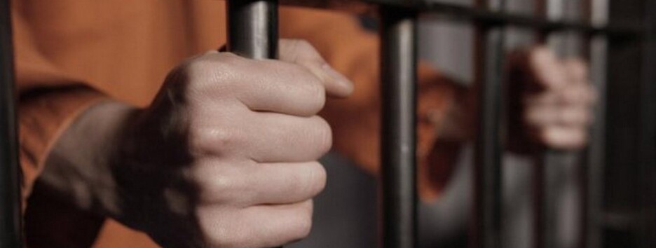 Захищала маму: винесли вирок чоловікові, який понівечив обличчя дочки