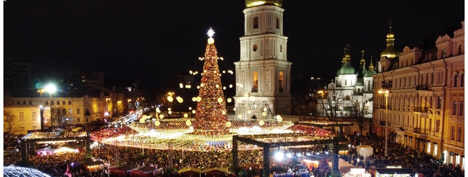 Как выглядит новогодний центр Киева: яркое фото с высоты птичьего полета