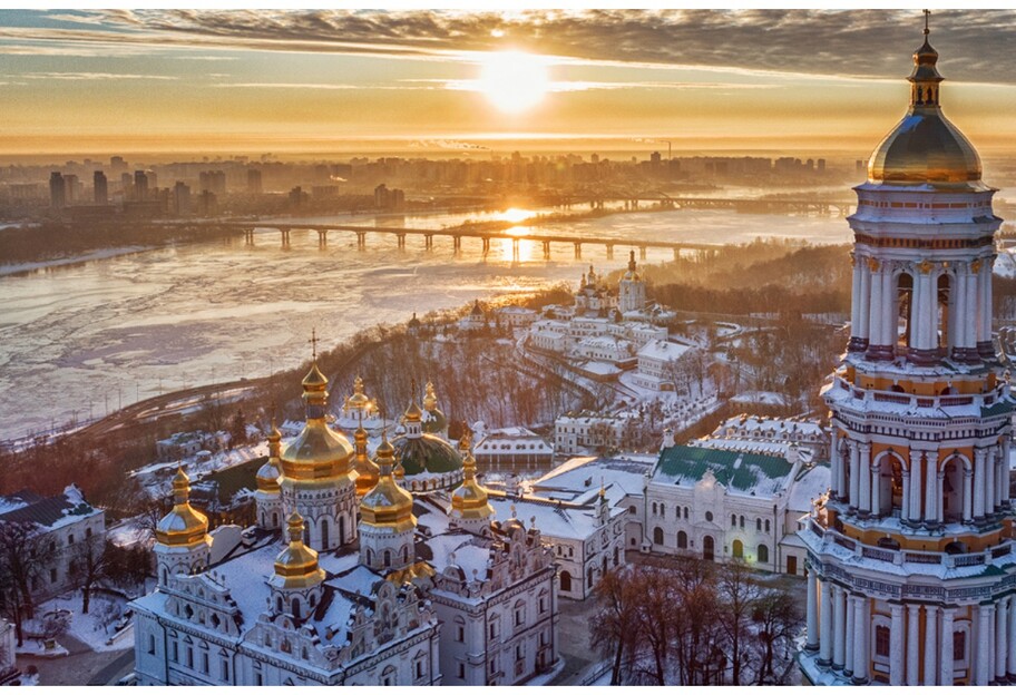 Прогноз Таро щодо долі України - що показали карти на 2022 рік - фото 1