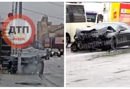 В Киеве пьяный водитель на Mustang протаранил ограждение и уехал с поднятым капотом (видео)