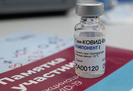 Японцы создали вакцину от коронавируса, которая защищает пожизненно
