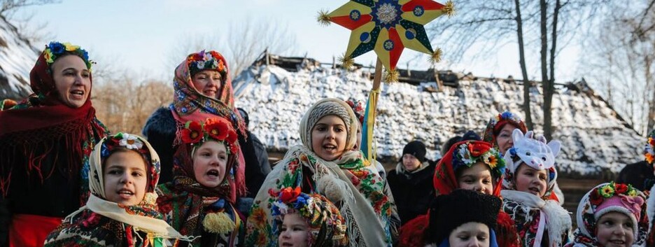 Рок и хор: лучшие каверы на рождественский 