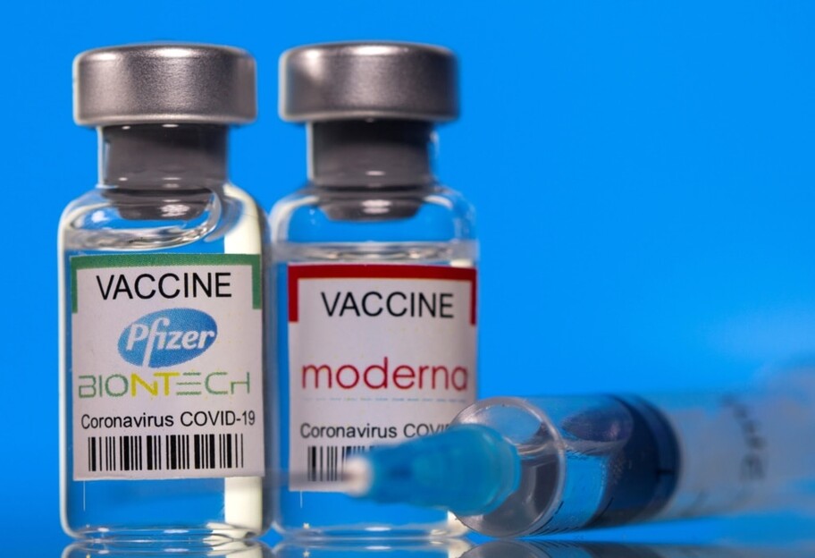 Бустерна вакцинація – в Україні щеплення робитимуть усім повнолітнім - фото 1