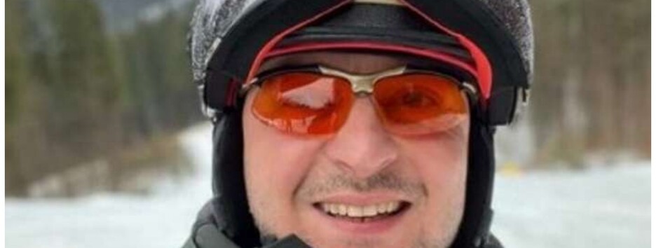 Президент поздравил украинцев с Рождеством, спускаясь с карпатских гор на лыжах (видео)
