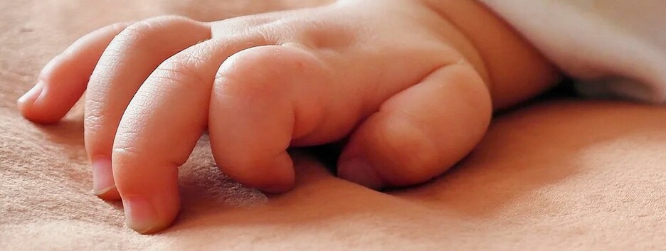 В Польше нашли украинку без сознания и с чужим младенцем на руках