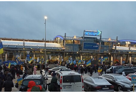 Порошенко вернулся: его сторонники проводят массовые митинги (фото)