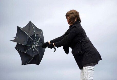 В Киеве был самый сильный ветер за 55 лет: синоптик предупредила о новом шторме