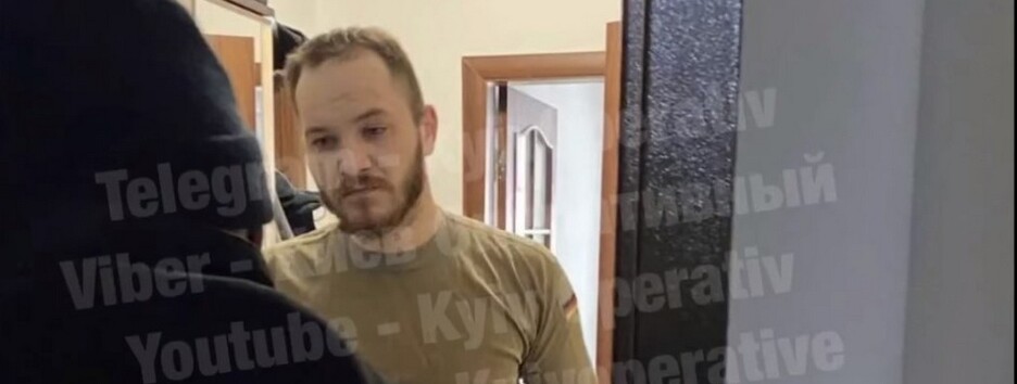 В Киеве поймали хулигана, который ночами отбивал зеркала автомобилям (видео)