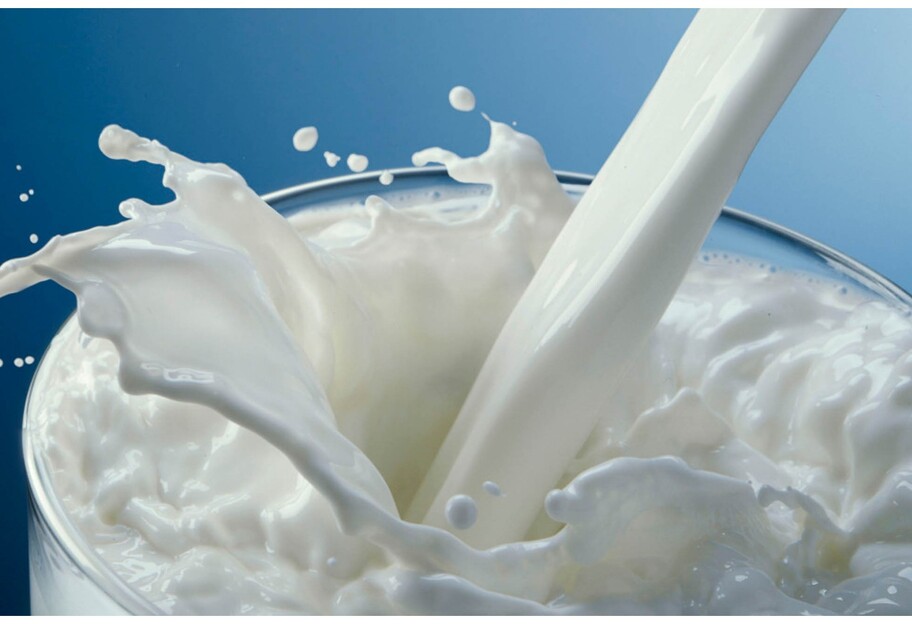 Безлактозне молоко - Комаровський відповів, для кого воно підходить - фото 1