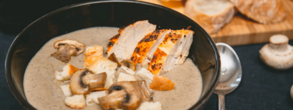 Невозможно отказаться: сливочный суп с грибами по рецепту знаменитого шеф-повара