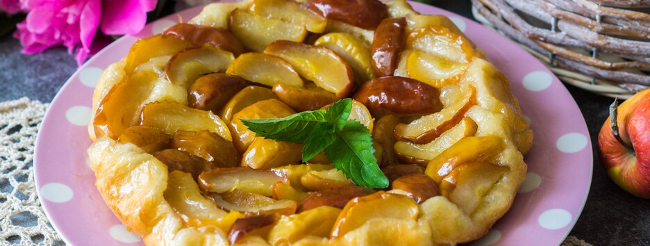Побалуйте семью: быстрый и вкусный яблочный пирог от шеф-повара (видео)