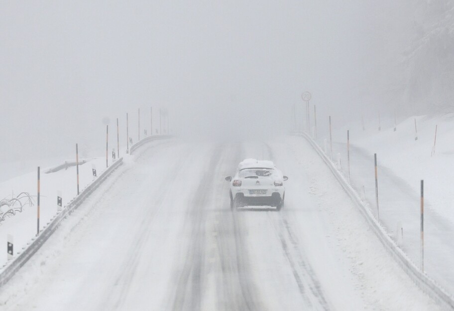 Погода в Україні в лютому - синоптики прогнозують снігопади - карти, де найбільше випаде - фото 1