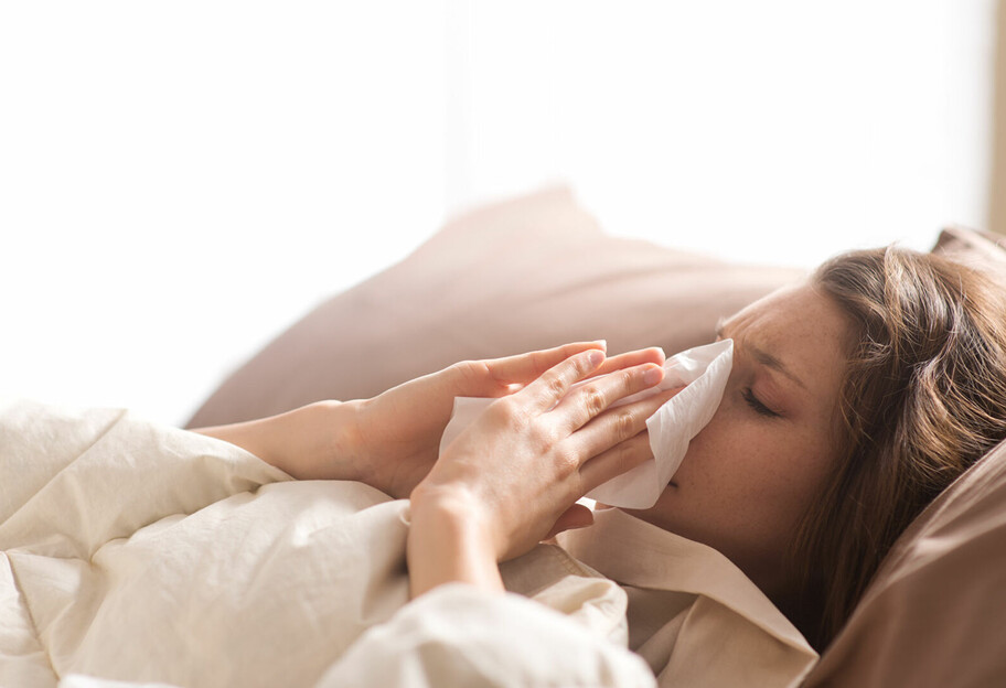 Омикрон вызывает симптомы простуды – главврач больницы в Днепре рассказал о последствиях - фото 1