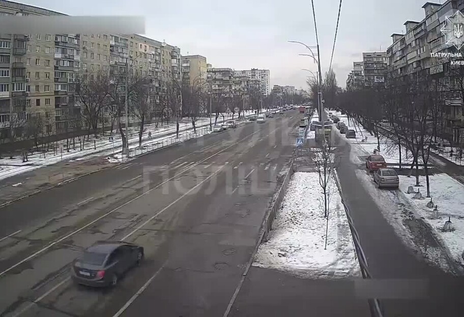 Угон авто в Киеве попал на видео – за злоумышленниками гналась полиция - фото 1