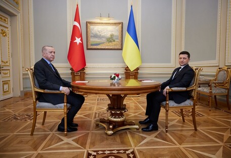 Украина и Турция подписали соглашение о свободной торговле 