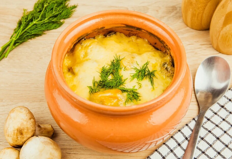 Грибной крем-суп в горшочке от шеф-повара Константина Оганезова - рецепт приготовления - видео - фото 1