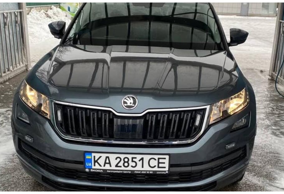 ДТП с полицейским фантомом - в Киеве Lexus врезался в Skoda - фото - фото 1