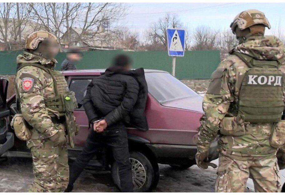 Грабили пенсионеров - в Винницкой области задержали злоумышленников - фото - фото 1