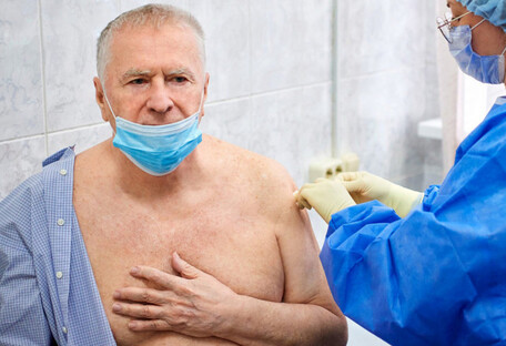 Жириновский попал в реанимацию с коронавирусом после 8 прививок