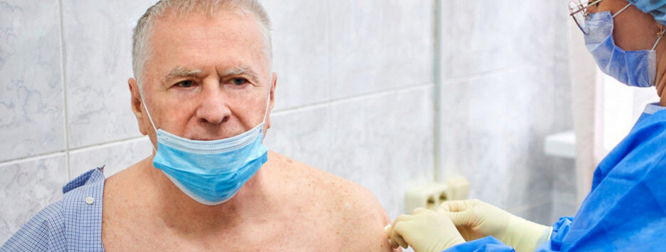 Жириновский попал в реанимацию с коронавирусом после 8 прививок