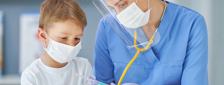 Коронавірус у дітей протікає легше: педіатр пояснив, чому важливо зробити тест