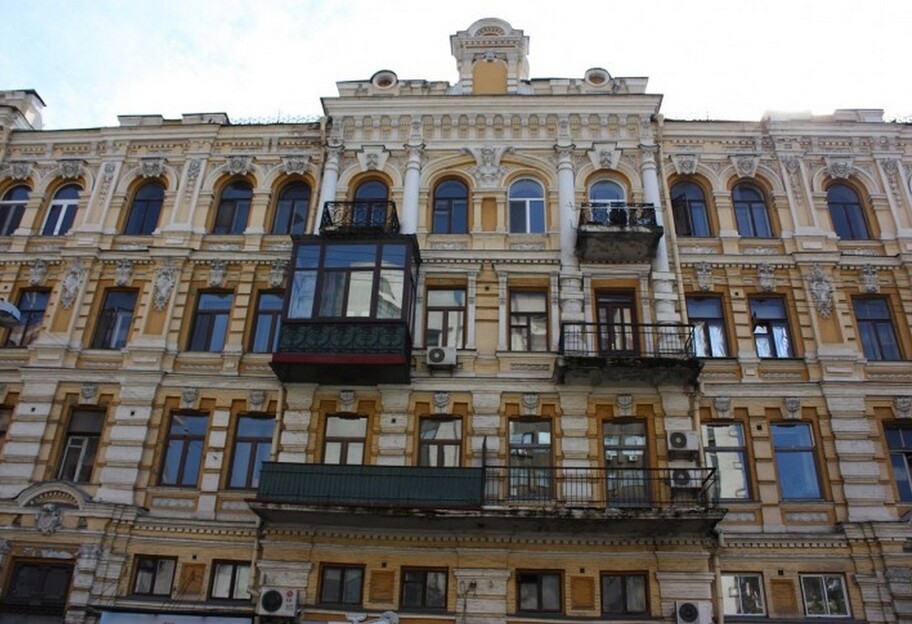 Утепление балконов в Киеве и кондиционеры где попало запретят - кому грозит штраф - фото 1