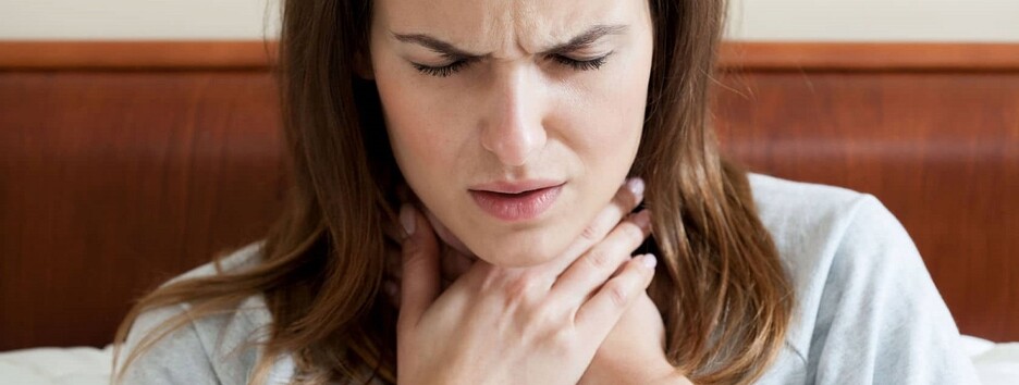 Ранковий біль у горлі: вчені розповіли про несподівані симптоми раку