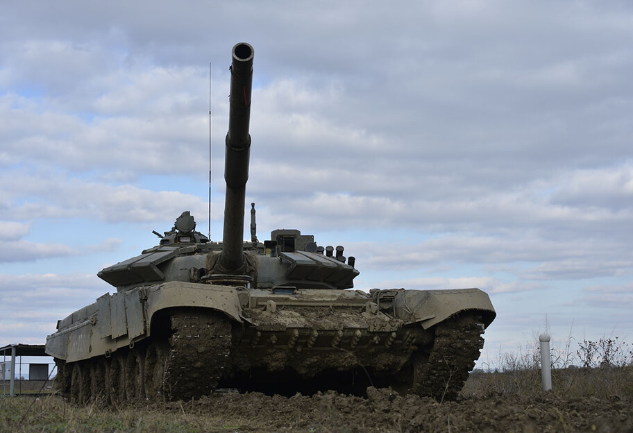 В России танки намертво застряли - в сети смеются с видео - фото 1