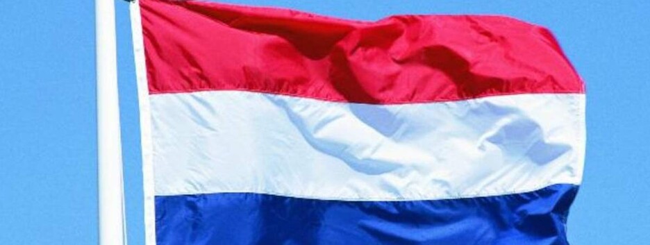 Вслед за США: еще одна страна призвала своих граждан срочно покинуть Украину 