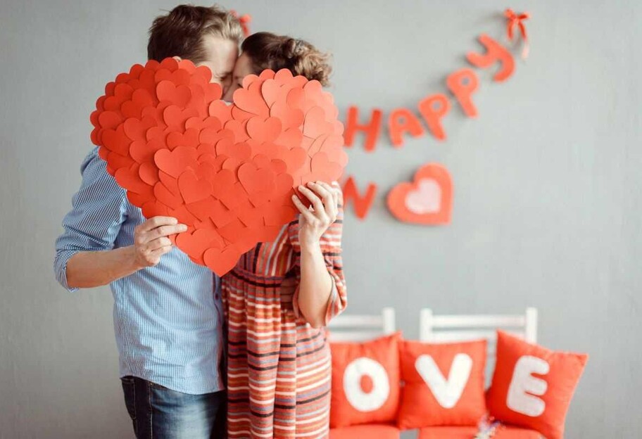 З Днем святого Валентина 2022 – жартівливі привітання на День закоханих - фото 1