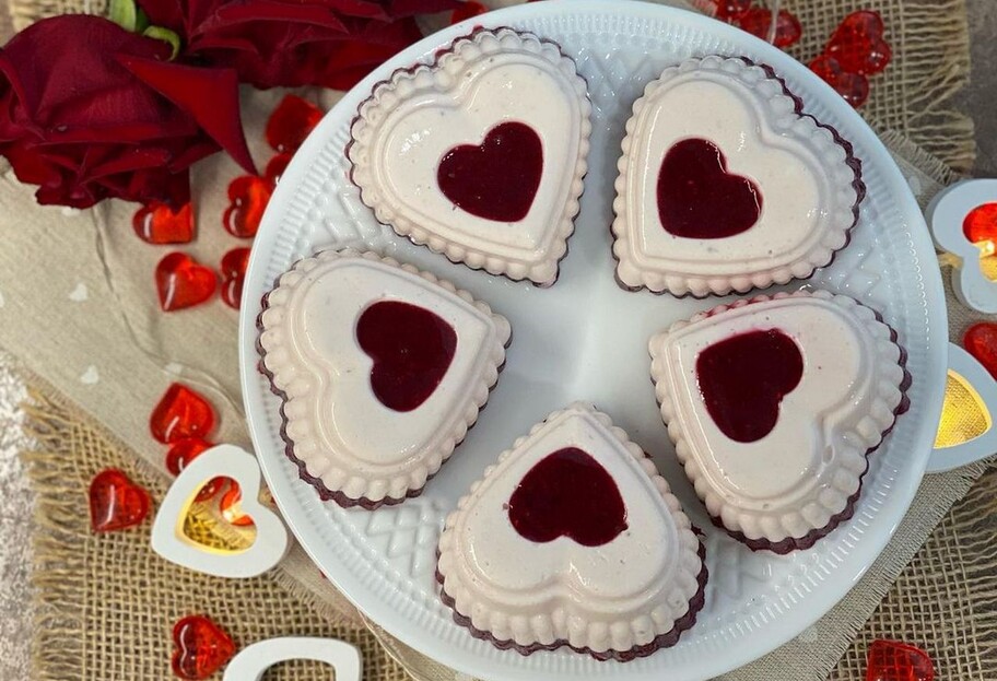 День святого Валентина 2022 - простой десерт вместо открыток – видео - фото 1