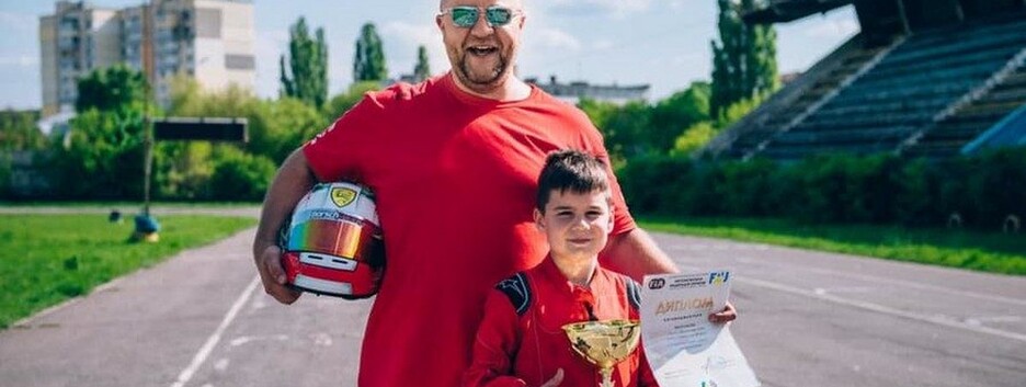 Везли в больницу на вертолете: сын звезды 