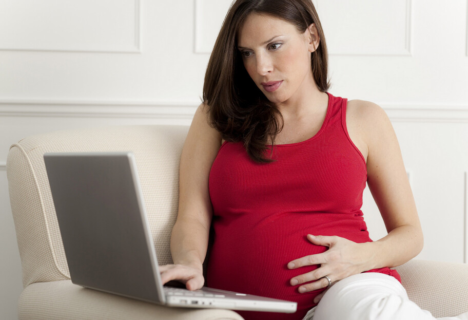 Допомога у зв'язку з вагітністю та пологами – скільки можна отримати і які документи потрібні - фото 1