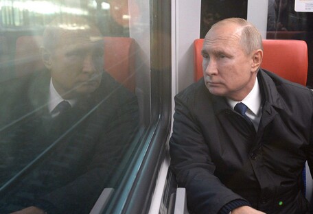 Цугцванг для Росії: навіщо Путін визнав 