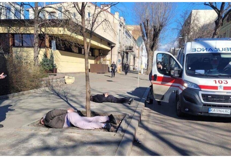 Кадыровцы в Украине - в Киеве на скорой задержали чеченцев - фото - фото 1