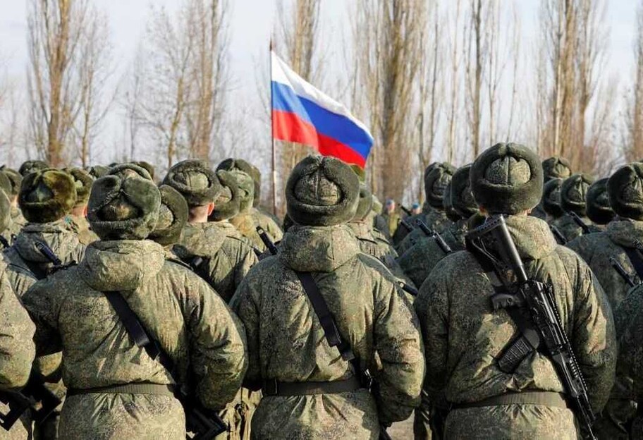 Бои на Сумщине - российские военные бросили технику и отступили пешком - фото 1