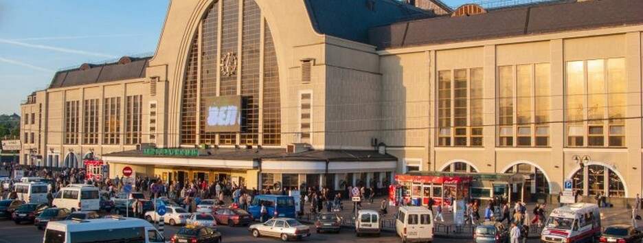 Оставленные у ж/д вокзала авто могут быть конфискованы на нужды обороны Киева, — Кличко