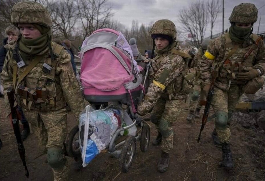 Во время эвакуации из Ирпеня войска РФ открыли огонь по гражданским, погибли дети - фото 1