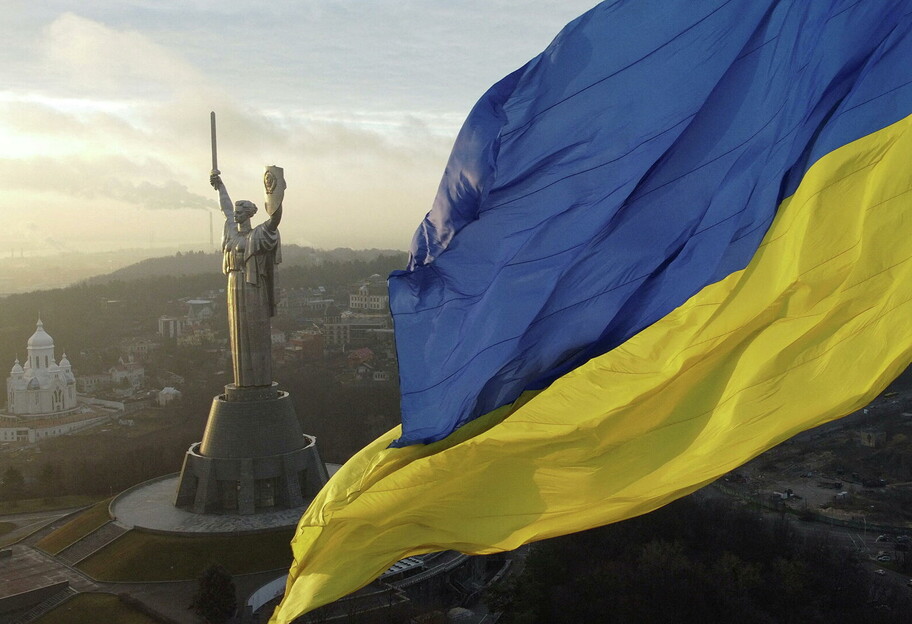 Юрий Бутусов назвал преимущества армий Украины и РФ и самые напряженные направления на фронте - фото 1
